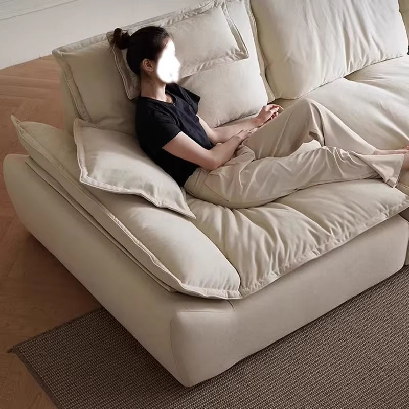 Canapé blanc style nordique moderne pour salon, assise confortable