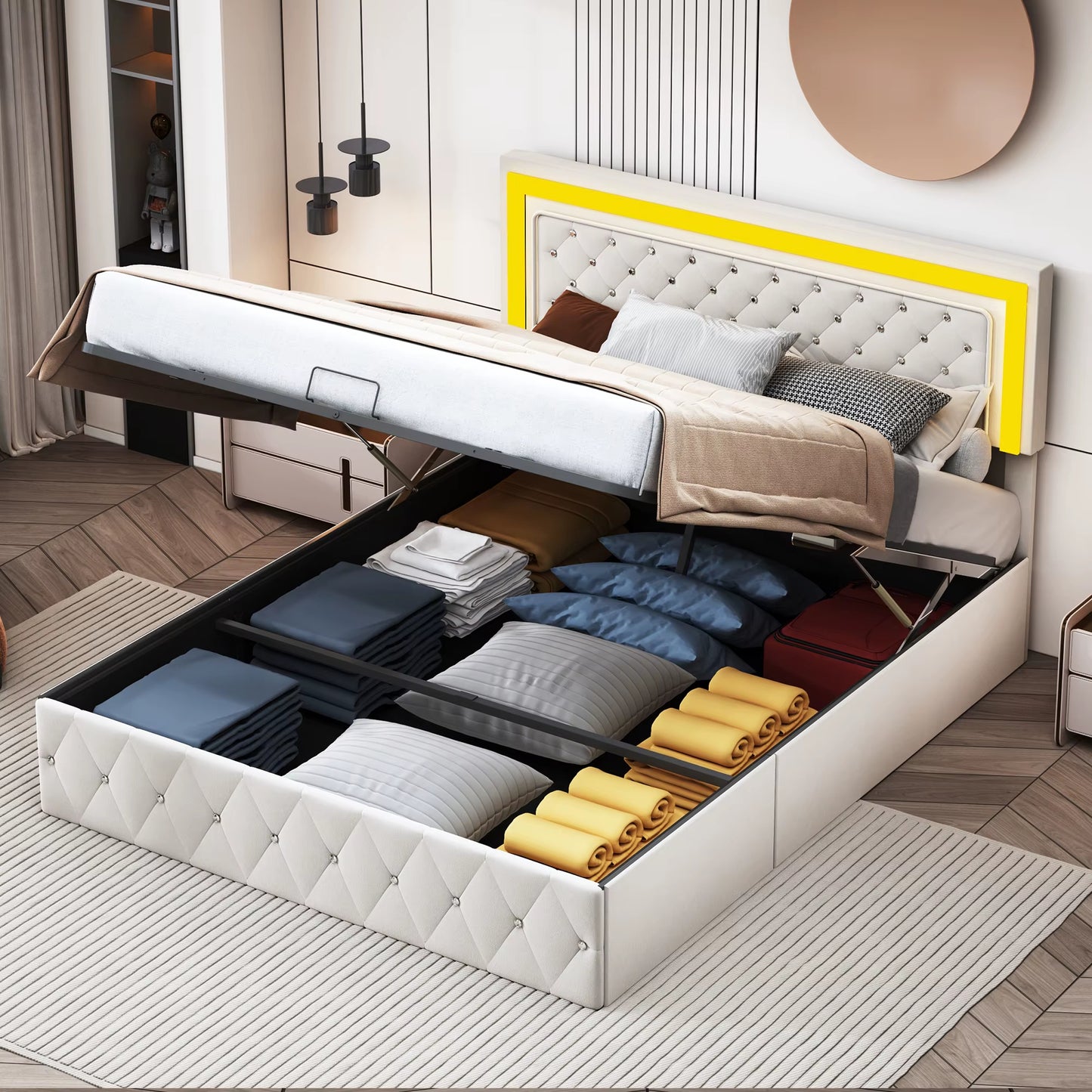 Lit double rembourré beige en velours avec tête ajustable et verrou hydraulique